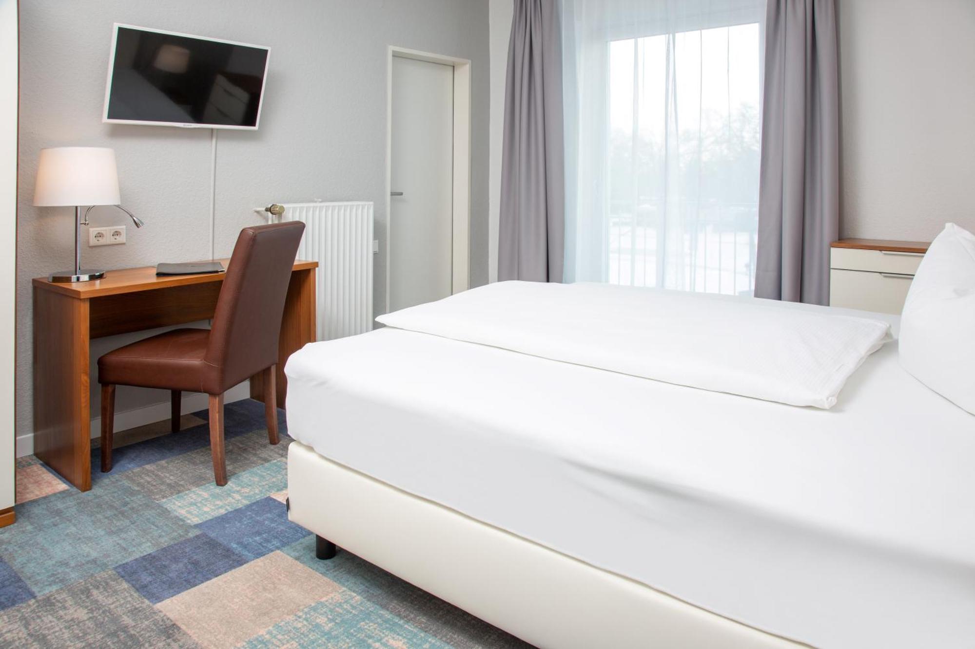 Parkhotel يبستات المظهر الخارجي الصورة